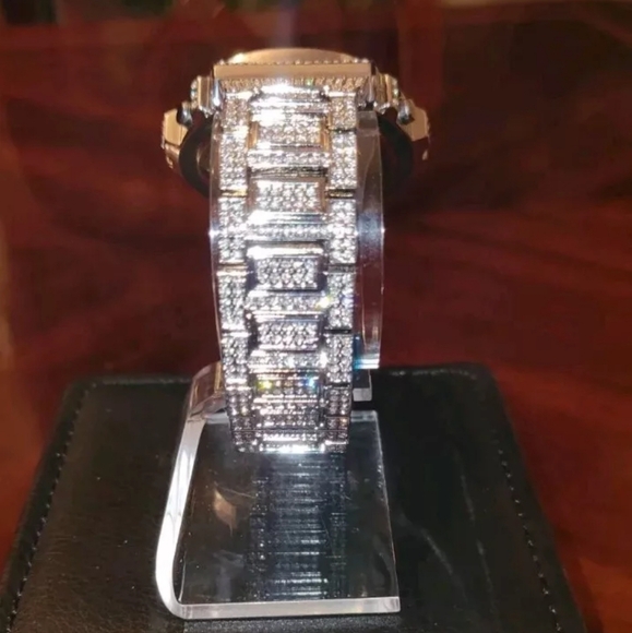 Mens Iced Out Heavy Simulated Diamond CZ Silverplated Water-resistant Watch - Picture 8 of 15